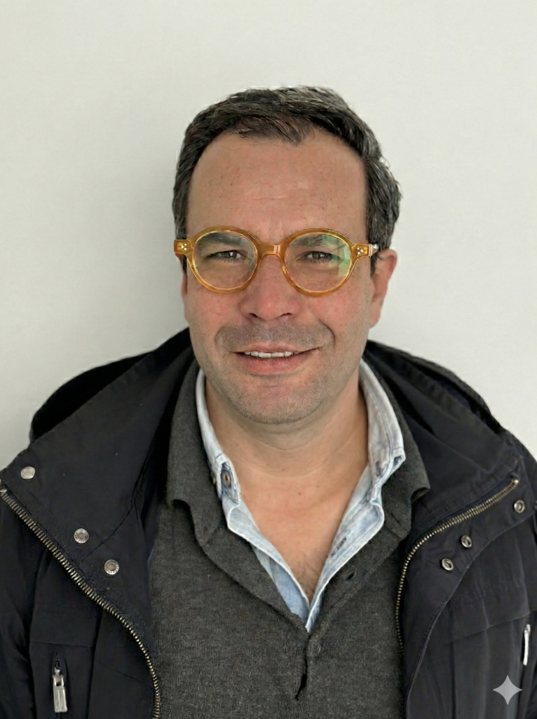 RETRATO — Santiago Gutiérrez
